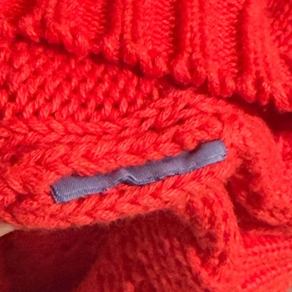 Disneyland Resort Large Spirit Red Cable Knit Jersey Crewneck Pullover Sweater - Picture 8 of 16